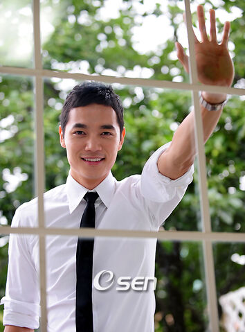 Archivo:Seo Do Young11.jpg