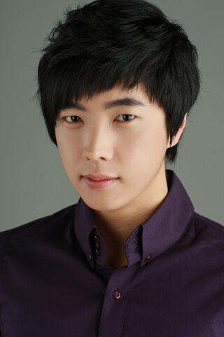 Archivo:Yoo Gyum3.jpg