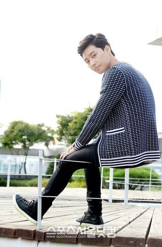 Archivo:Park Seo Joon11.jpg