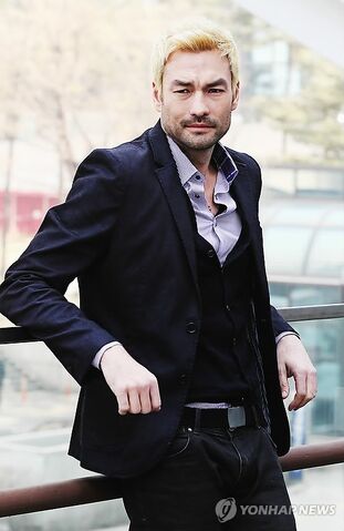 Archivo:David McInnis5.jpg