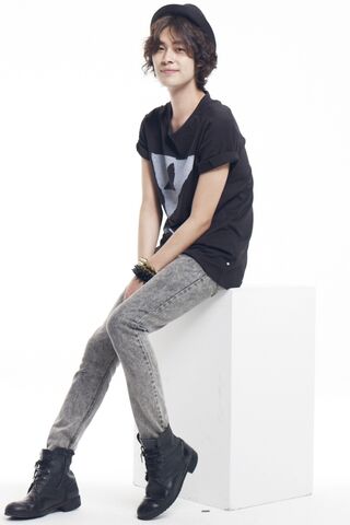 Archivo:Jin Won3.jpg