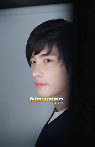 Archivo:Sung Hoon13.jpg