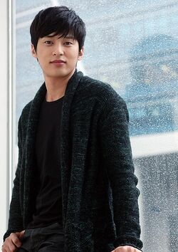 Yoon Seon Woo2.jpg