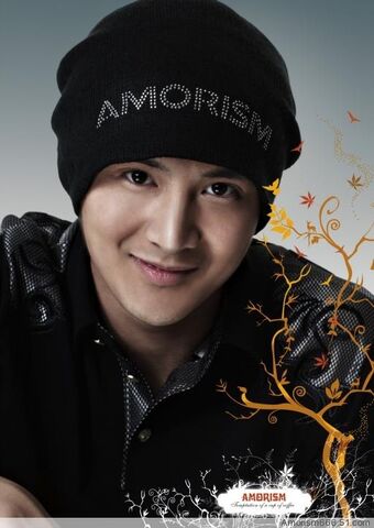 Archivo:Tian Liang2.jpg