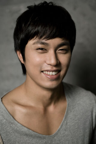 Archivo:Ha Tae Sung.jpg