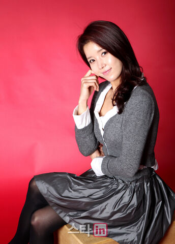 Archivo:Jo Soo Min (1985)5.jpg