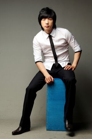 Archivo:Yoo Gyum2.jpg