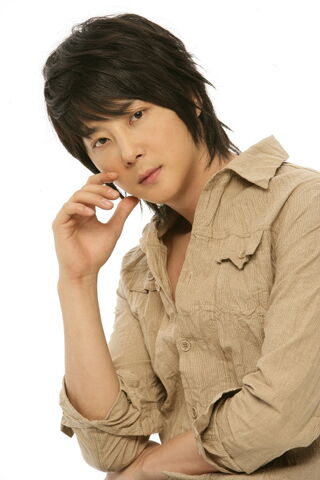 Archivo:Shin-Hye-Sung80922003 (1).jpg