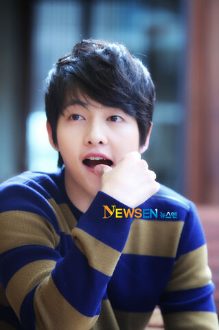 Archivo:Song Joong Ki12.jpg