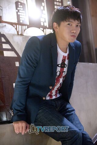 Archivo:Ji Sung10.jpg