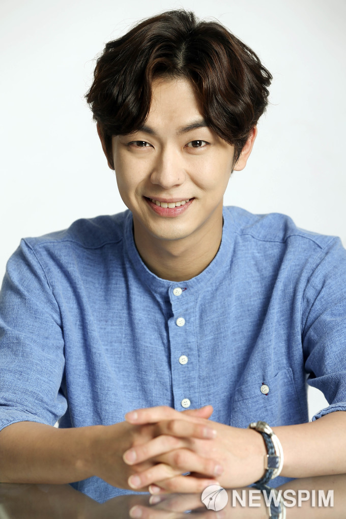 Hasil gambar untuk ahn woo yeon