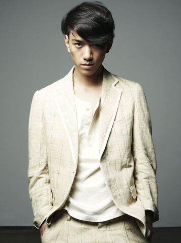 Archivo:Sung Joon.jpg