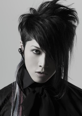 Archivo:Miyavi+PNG+HQ.png