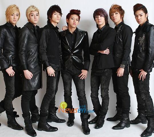 Archivo:U-KISS 2.jpg