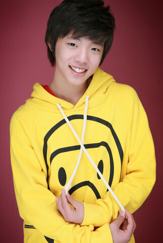 Archivo:Kim Joo Yeob2.jpg