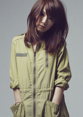 Archivo:Hebe Tian1.jpg