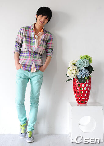 Archivo:Kim Si Hoo10.jpg