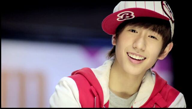 Archivo:No-MinWoo-boyfriend-26524994-1296-736.jpg