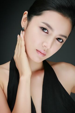 Archivo:Park Min Kyung2.jpg