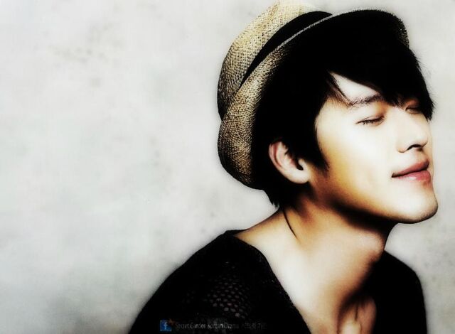 Archivo:319px-Hyun-bin.jpg