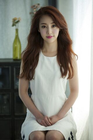 Son Hyunkyung05.jpg