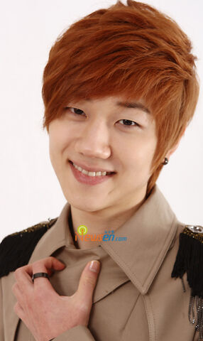 Archivo:Kwon Tae Ku.jpg