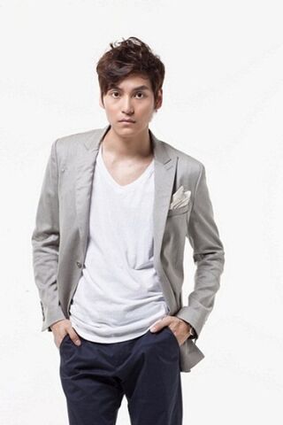 Archivo:Choi Sung Joon4.jpg