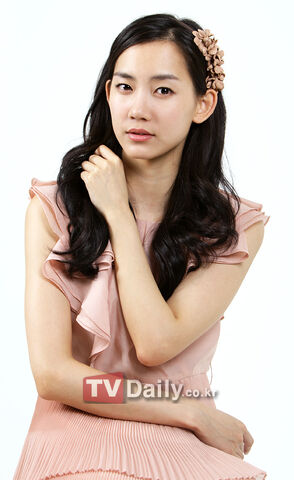 Archivo:Shin Hyun Bin16.jpg