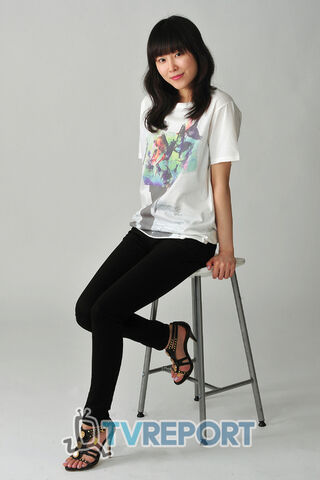 Archivo:Seo Hyun Jin2.jpg