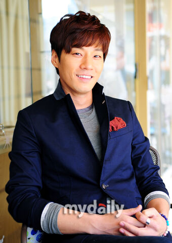 Archivo:Lee Chun Hee18.jpg