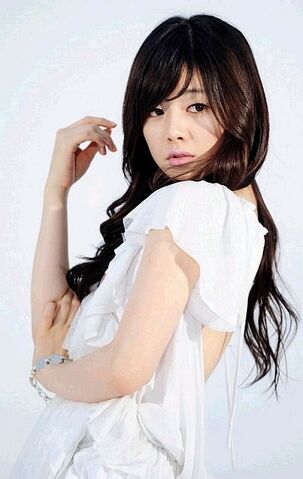 Archivo:Hong Soo Ah.jpg