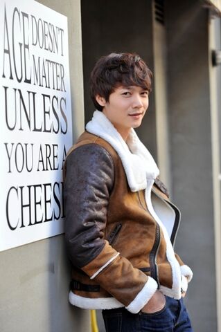 Archivo:Seo Do Young02.jpg