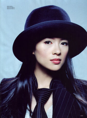 Archivo:Zhang-Ziyi-2006-zhang-ziyi-24296615-500-672.jpg