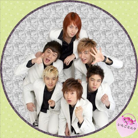 Archivo:SUPERJUNIOR-T-002.jpg