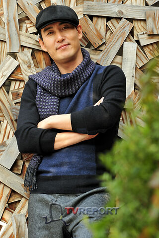 Archivo:Jung Ho Bin3.jpg