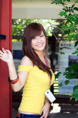 Archivo:Lin Ying Zhen 04.jpg