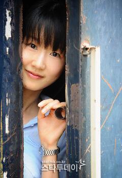 Han Hee Jung2.jpg