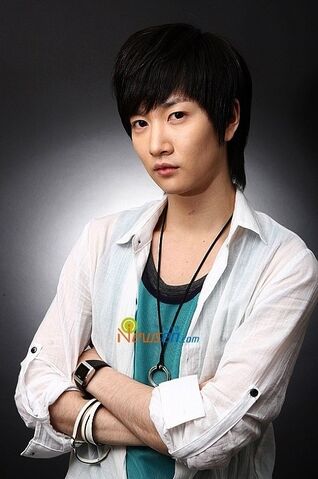 Archivo:Han Yun2.jpg