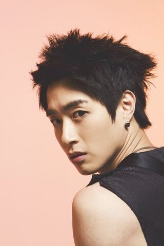 Archivo:Min Woo1.jpg