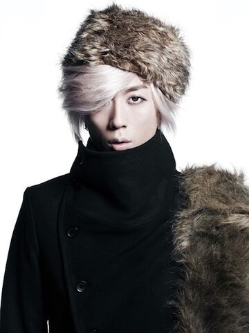 Archivo:20111209 leejaewon.jpg