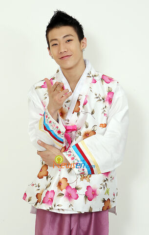 Archivo:Jae Bum7.jpg