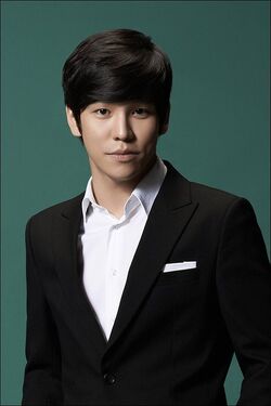 Hong Kwang Ho4
