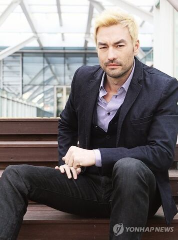 Archivo:David McInnis3.jpg