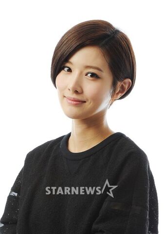 Archivo:Kim-Yoo-Ri.jpg