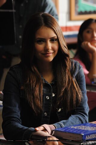 File:Nina-Dobrev-The-Vampire-Diaries-nina-dobrev-9086689-1328-2000.jpg