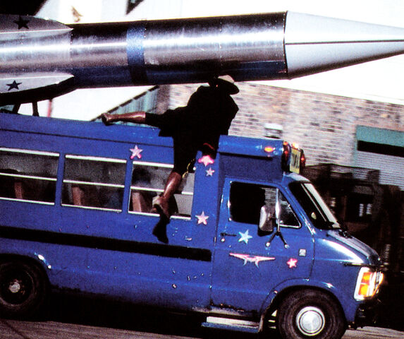 File:Fraser Van Starman.jpg