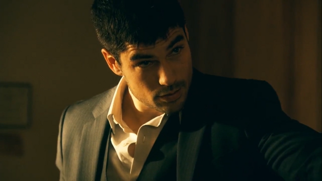 File:Seth 9 1x04.png