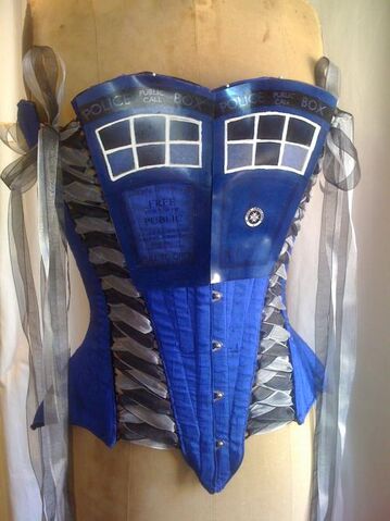 File:Corset.jpg