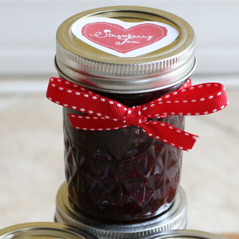 File:Strawberryjam.jpg