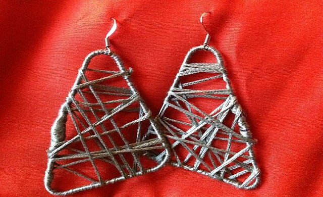 File:String earrings .jpg